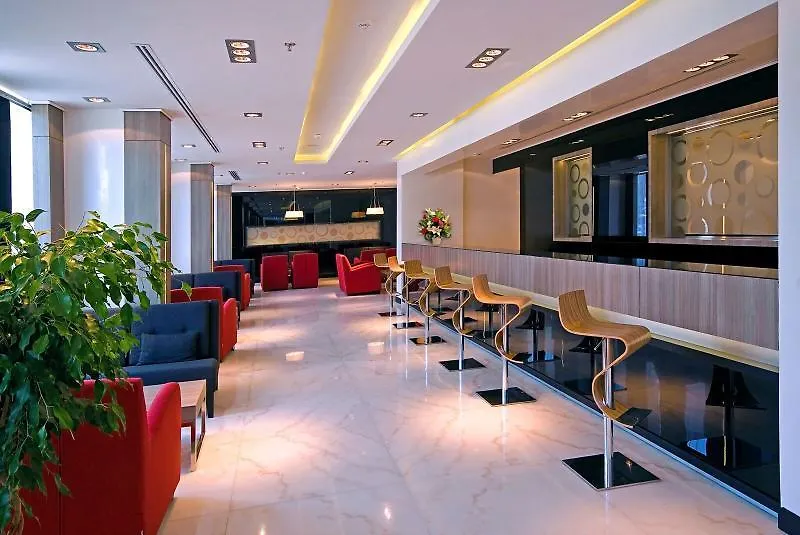 Mira Hotel Corniche Jeddah 3*,